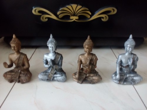 Buddha thai sitting - sitting, earth