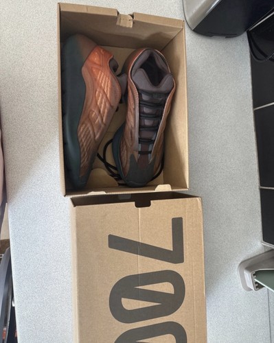 Adidas yeezy 700 size - yeezy,