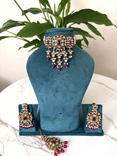 Gorgeous ruby and gold - gorgeous, choker