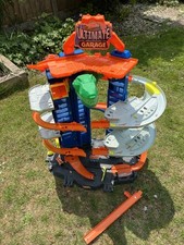 Hot Wheels Car Garage