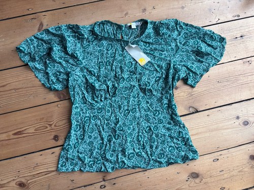 Bnwt boden size fitted - 10,