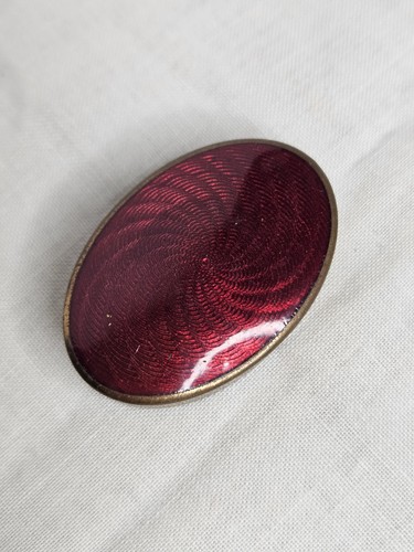 Enamelled pill box - enamelled,