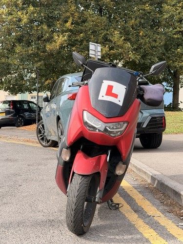 2021 yamaha nmax 125 red - yamaha,