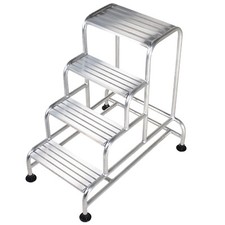 Tall stable steps - stable,