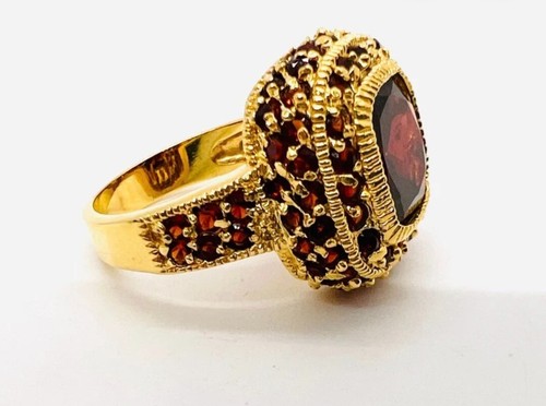 Vintage garnet ring - size, 6