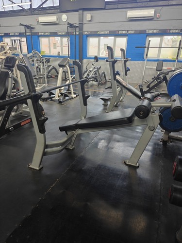 Star trac decline bench press - bench,