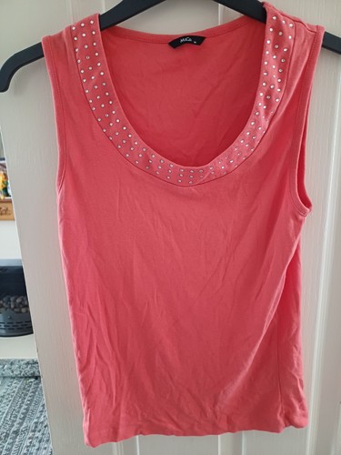 Preloved ladies round - ladies, m&co