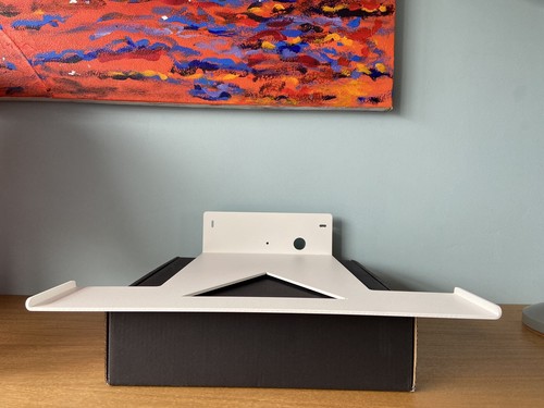 Rega planar turntable wall - planar,