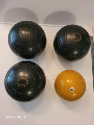 Vintage lawn bowling - 3,