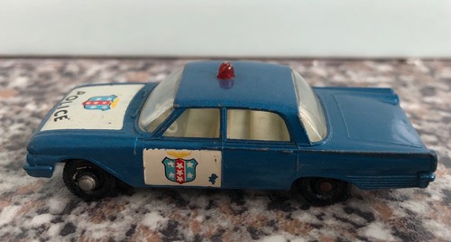 Lesney ford fairlane - ford,