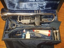Vintage 1975 bach stradivarius - vintage,