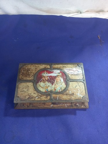 Vintage tin king - king, and