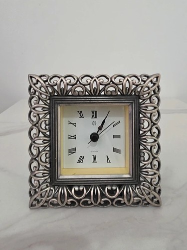 Vintage style square - style, quartz