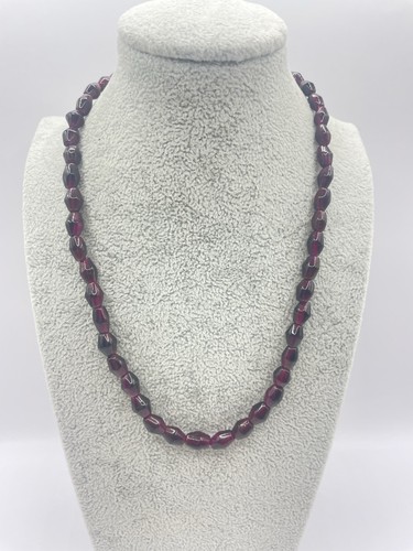 Vintage 1940 deep - deep, garnet