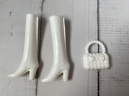 Barbie doll white - doll, boots
