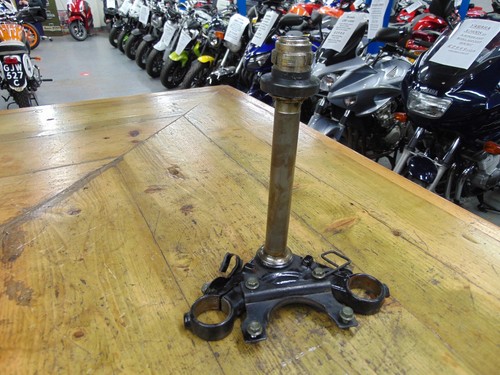 Sym xs125 2015 bottom yoke - xs125-k,