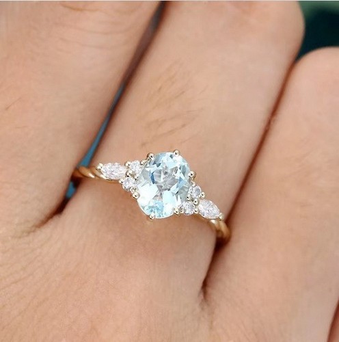 Gold tone ice blue - 💍,