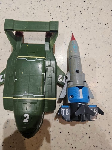 Thunderbird 2 with pod - &,