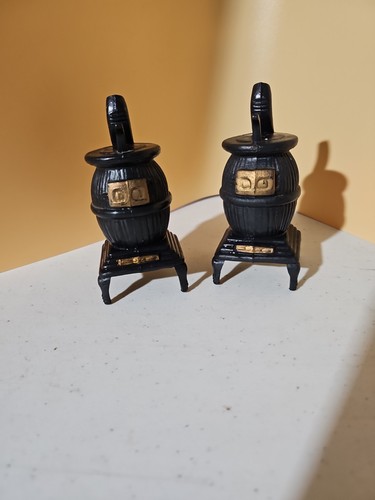 Vintage artmark black pot - vintage,