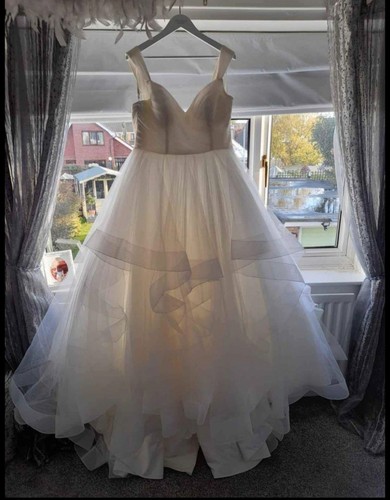 Brand new never worn - , wedding