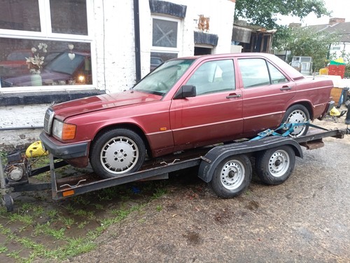 Breaking mercedes 190e w201 - ,