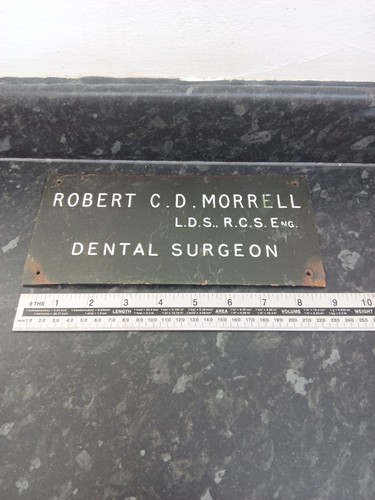 Dental surgeon robert - dental, c.d