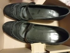 Tlc size leather heeled shoe - size, 7