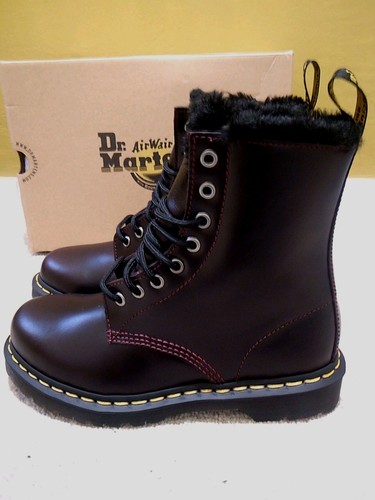 Martens boots size - dr., 5
