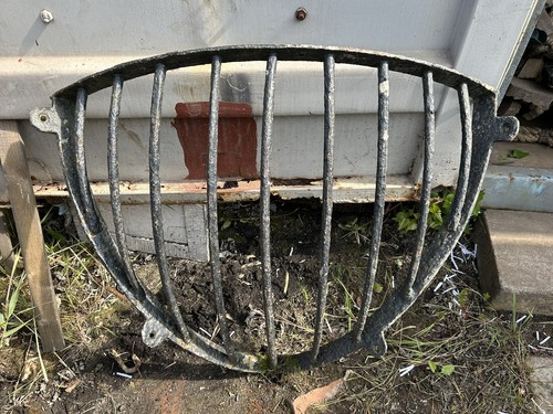 Cast iron hay rack basket - hay,