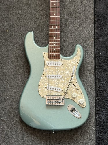 Fender mexican stratocaster - mexican,