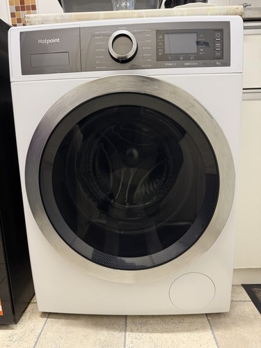 Hotpoint washing machine - washing,