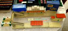 Hornby Dublo 2 x stations