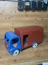Vintage-Tri-ang, Large