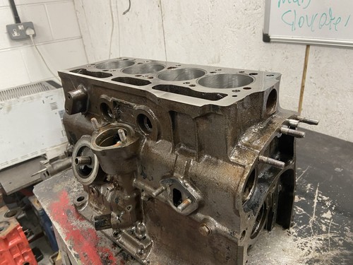 Triumph 1500 engine block - triumph,