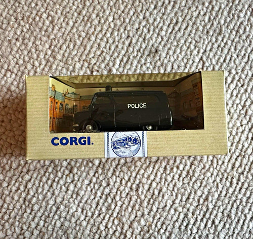 Corgi classic vehicles 43 - classic,