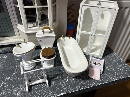 Dolls house wooden - wooden, bathroom