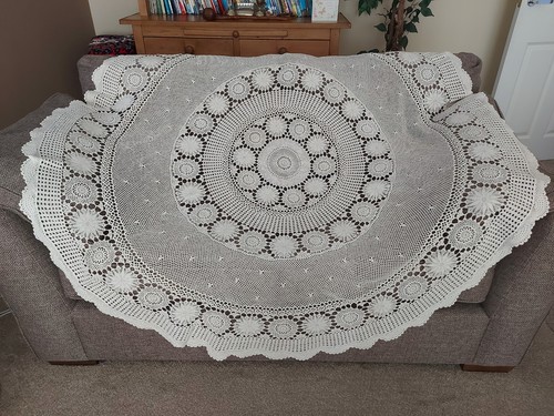 Lovely vintage hand - lovely, crochet