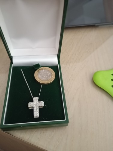White gold 9ct - ,