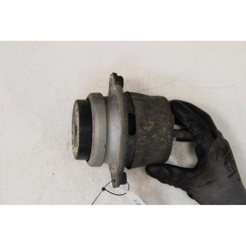 Engine mounting bracket - mounting,