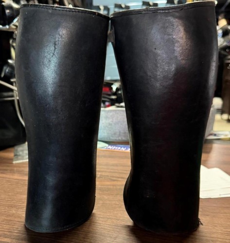Vintage leather gaiters - leather,