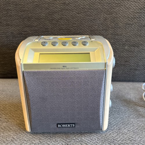 Roberts dab fm digital - rd-8,