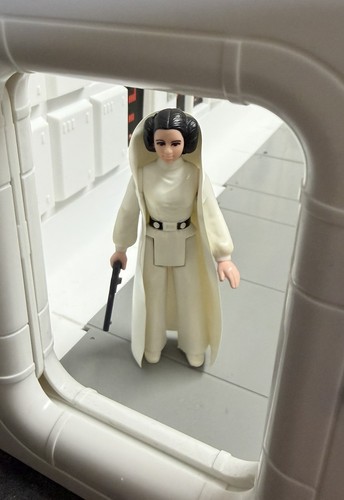 Vintage star wars figure - wars,