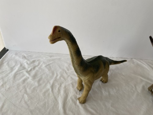 Large brachiosaurus dinosaur - large,