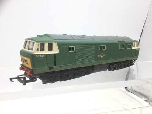 Hornby r758 gauge green - hornby, br