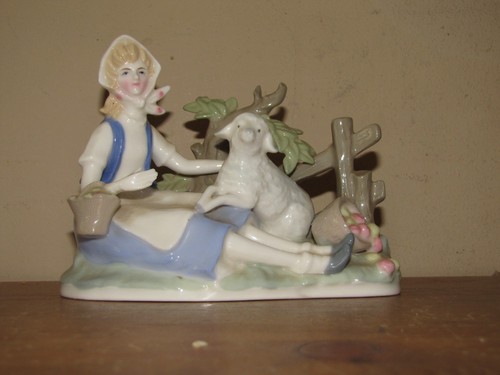 Vintage hummel lady - hummel,