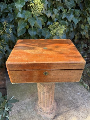 Vintage wooden campaign - vintage,