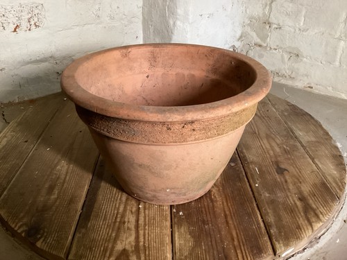 Vintage terracotta pot - terracotta,