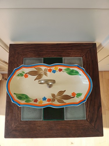 Art deco dolly cliff - art,