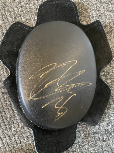 Joan mir hand signed - hand, knee