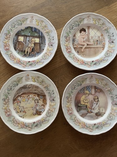 Royal worcester fine bone - 4x,